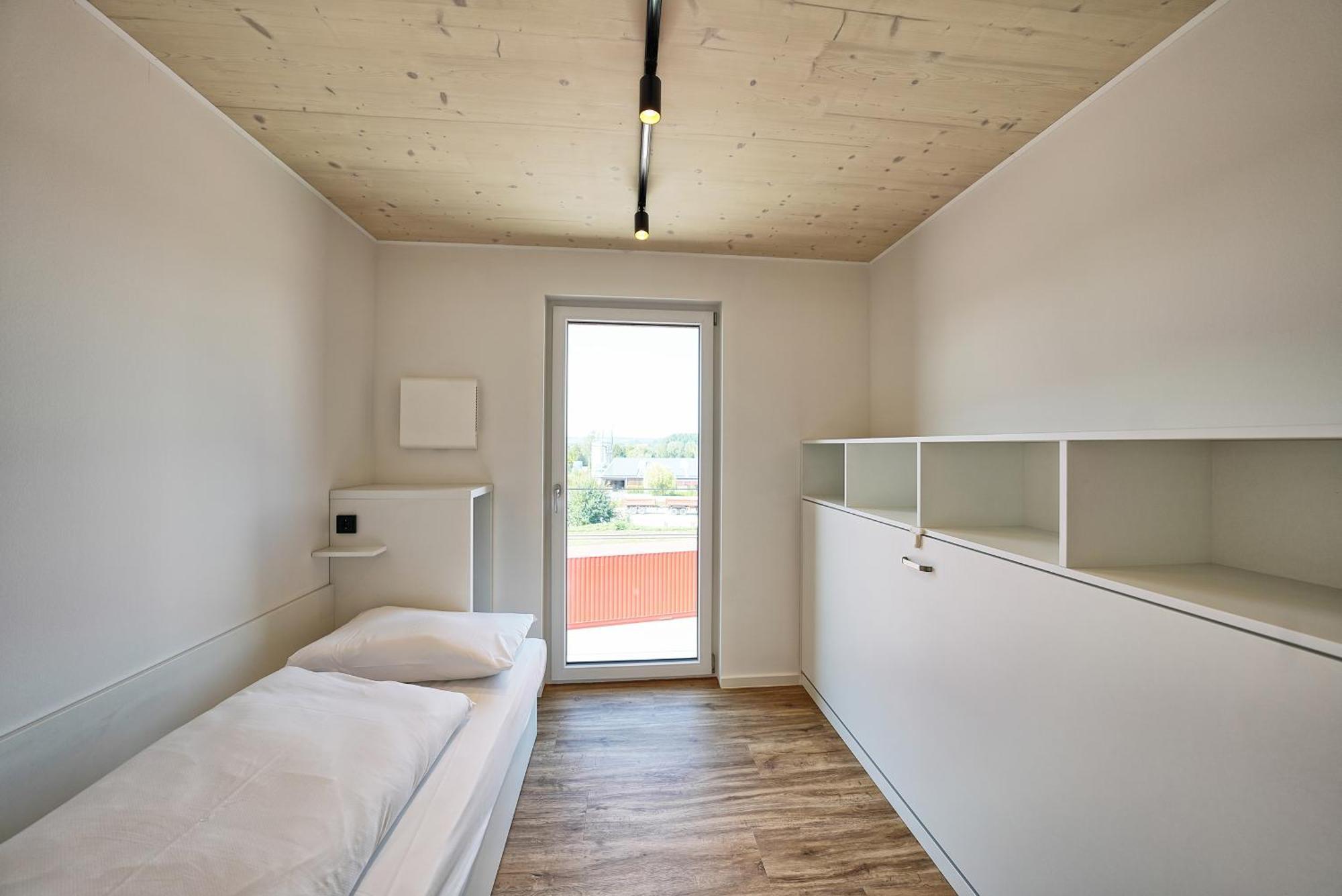 Timber One Boardinghouse Dorfen Aparthotel Exterior foto