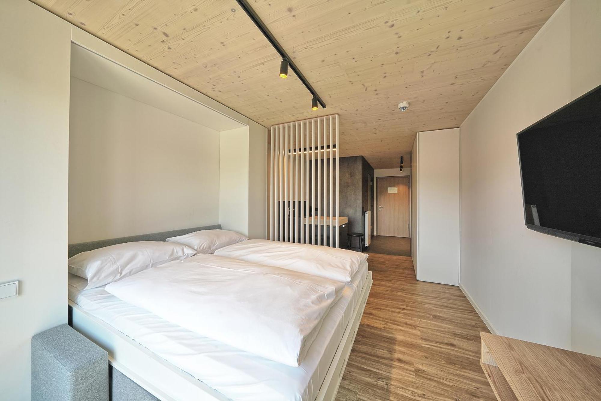 Timber One Boardinghouse Dorfen Aparthotel Exterior foto