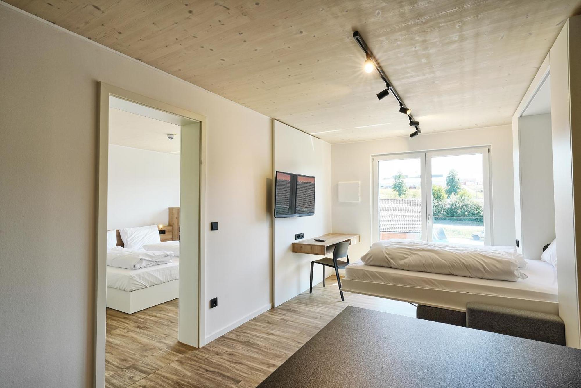 Timber One Boardinghouse Dorfen Aparthotel Exterior foto